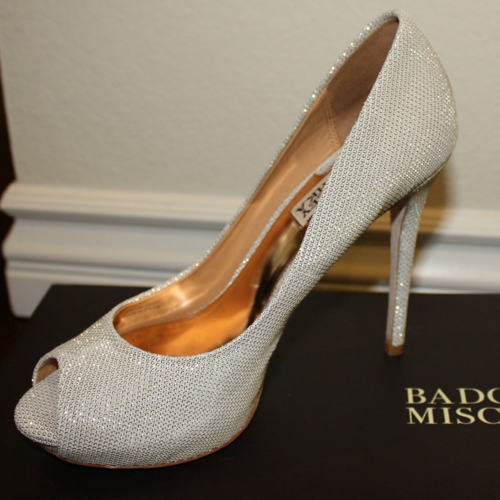 Badgley Mischka Drama Peep Toe Glitter Pump Size 7